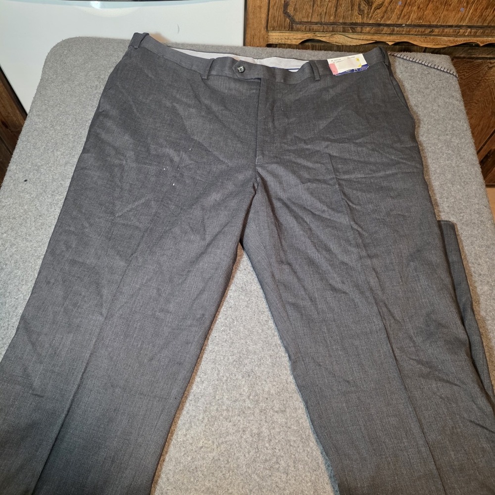 dark gray, 100% wool Hart Schaffner Marx Chicago Fit dress pant 44x38 Sku:g2